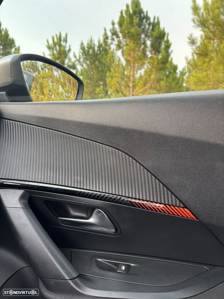 Peugeot e-2008 50 kWh Active - 11