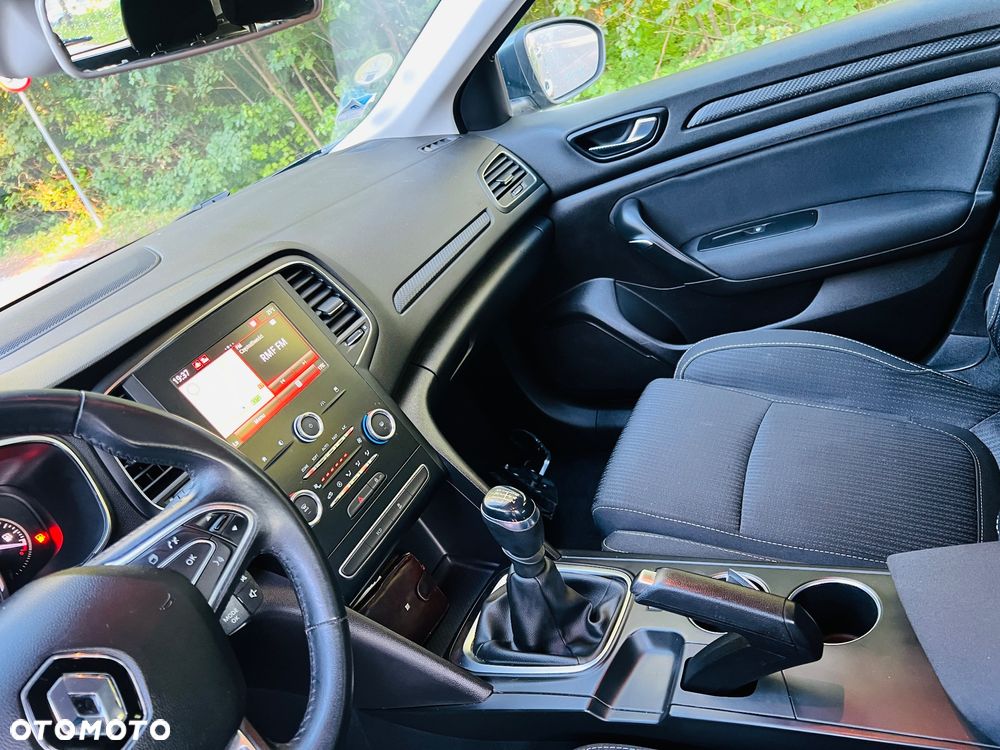 Renault Megane 1.5 Blue dCi Business - 17