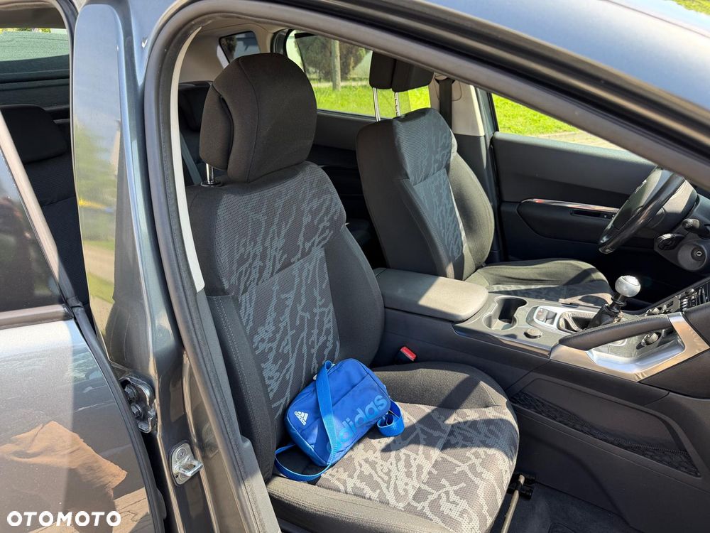 Peugeot 3008 1.6 HDi Trendy - 12