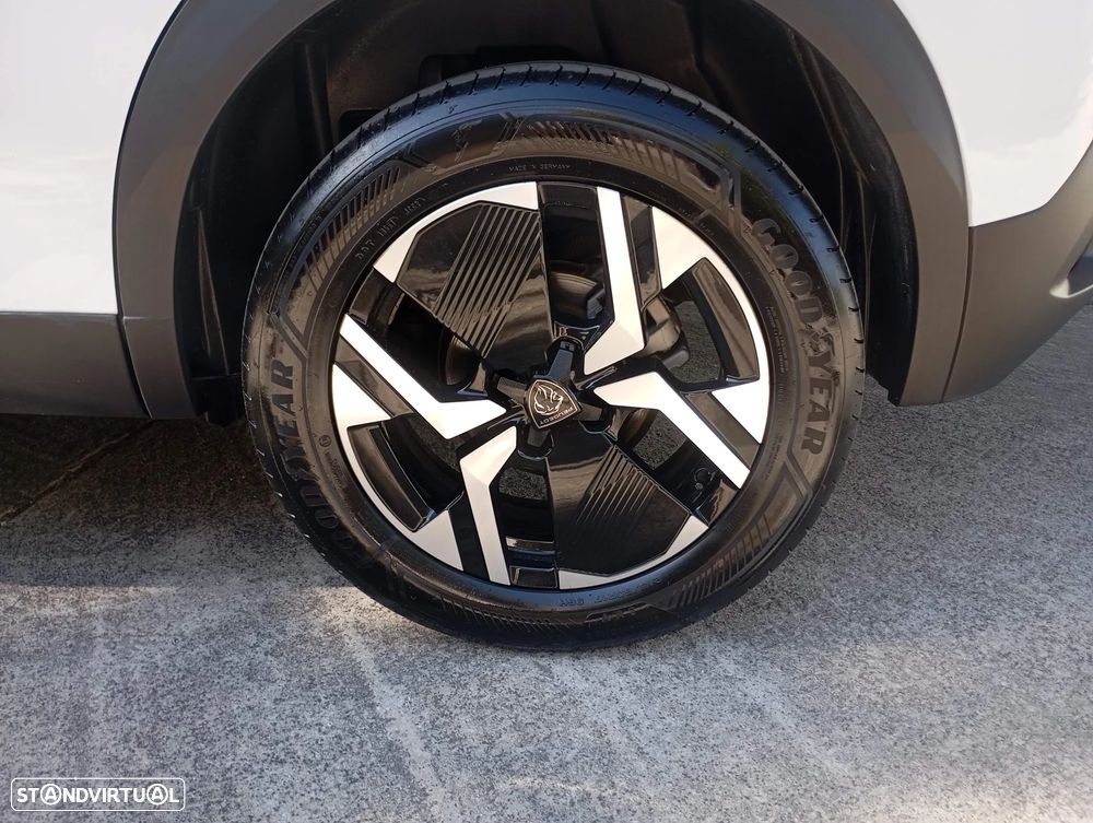 Peugeot 2008 1.2 Hybrid Allure e-DCS6 - 15