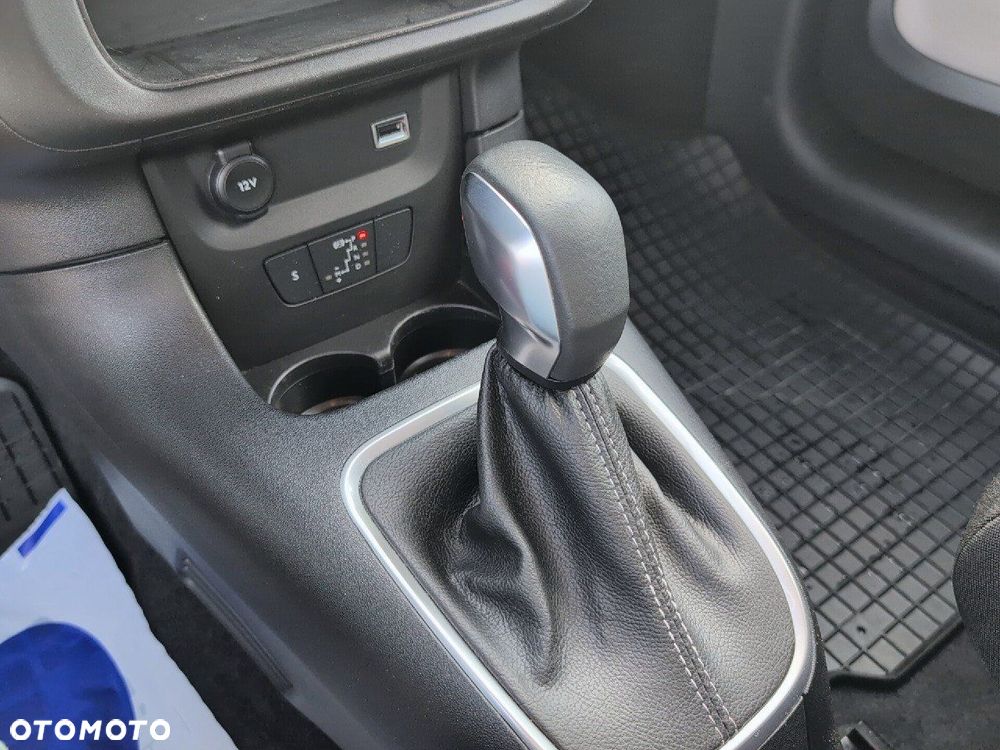 Citroën C3 1.2 PureTech GPF Shine S&S EAT6 - 19