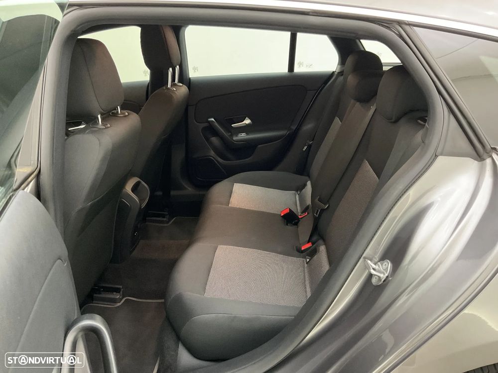 Mercedes-Benz CLA 180 d Shooting Brake Style Plus - 18