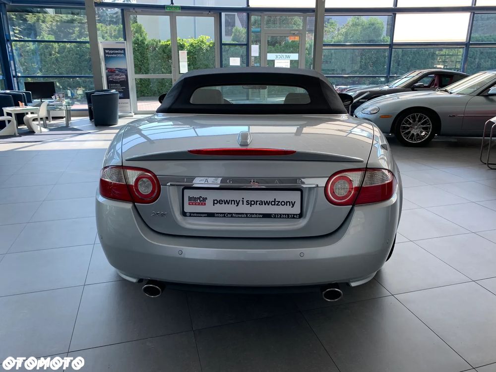 Jaguar XK 4.2 - 10
