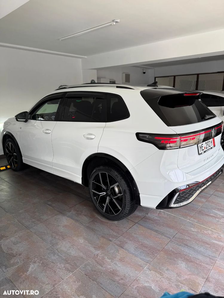 Volkswagen Tiguan 2.0 TDI SCR 4Motion DSG R-Line - 4