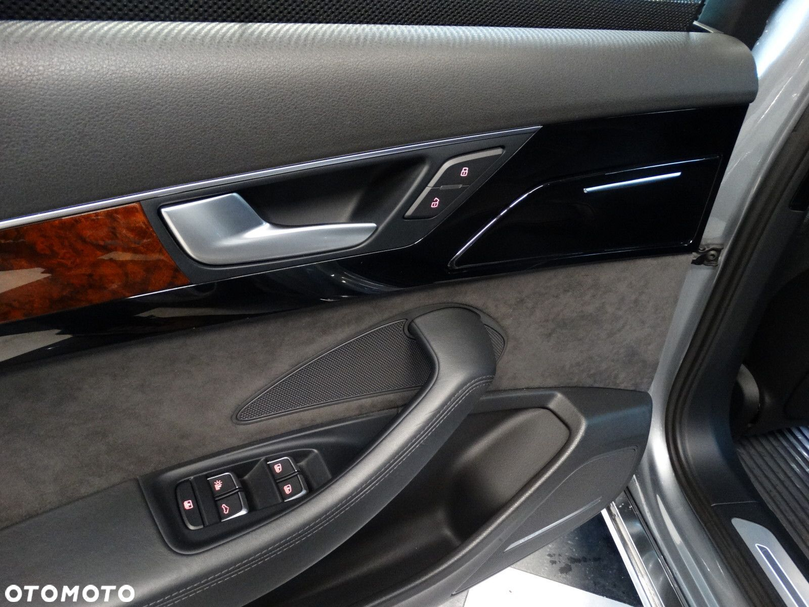 Audi A8 - 16