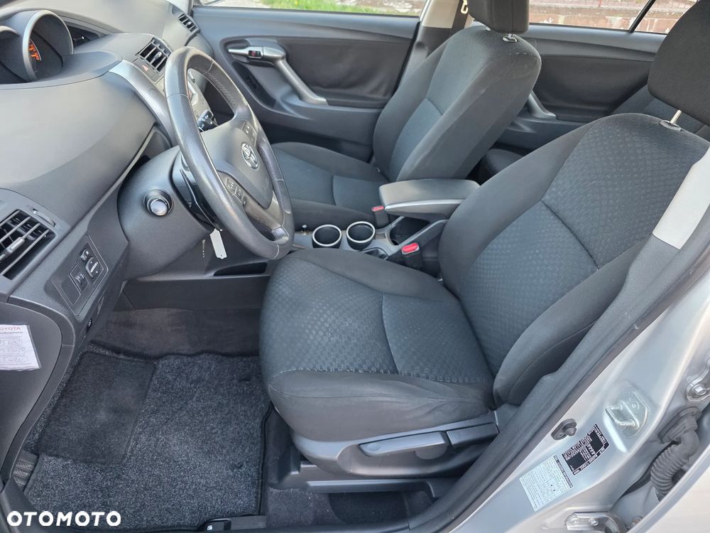 Toyota Verso 1.8 Multidrive Edition - 14