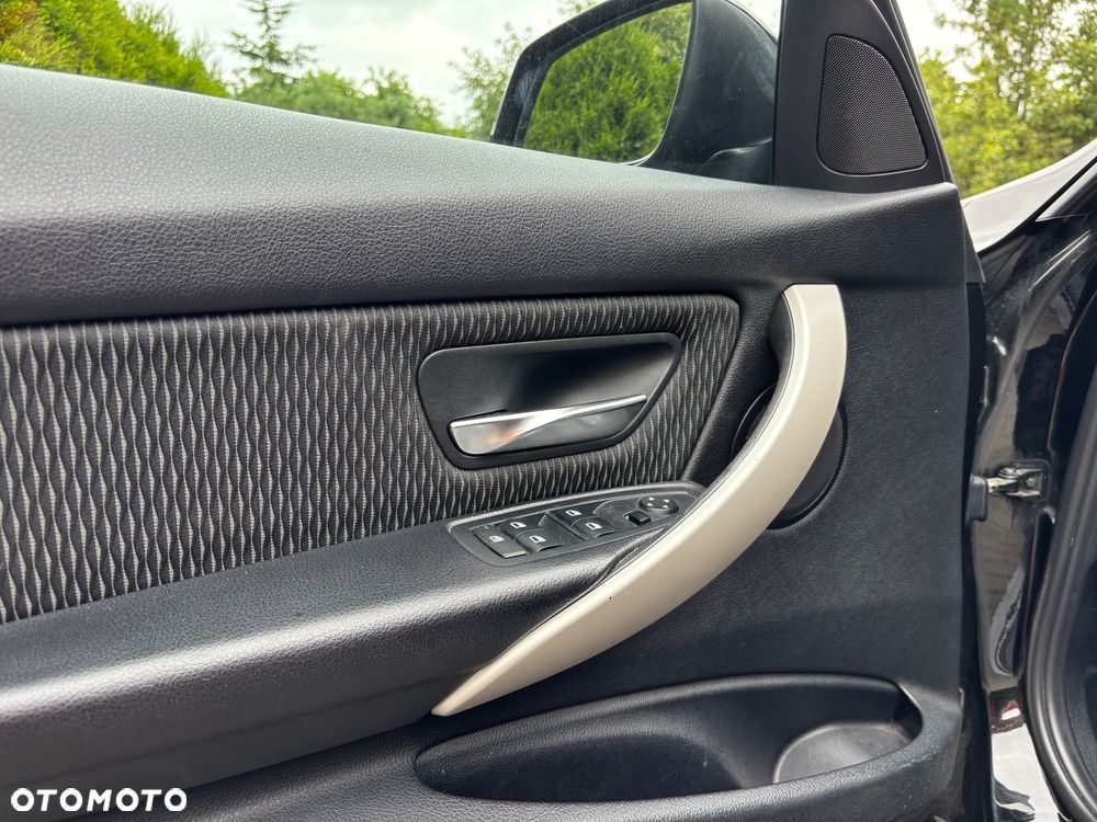 BMW Seria 3 - 19