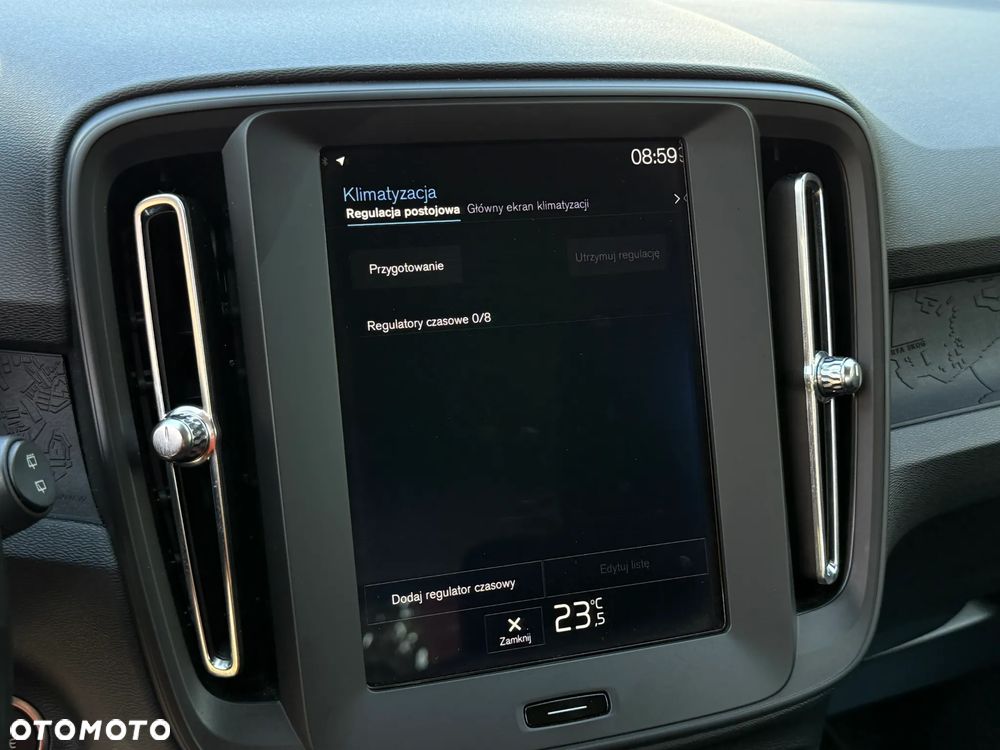 Volvo XC 40 T3 - 23