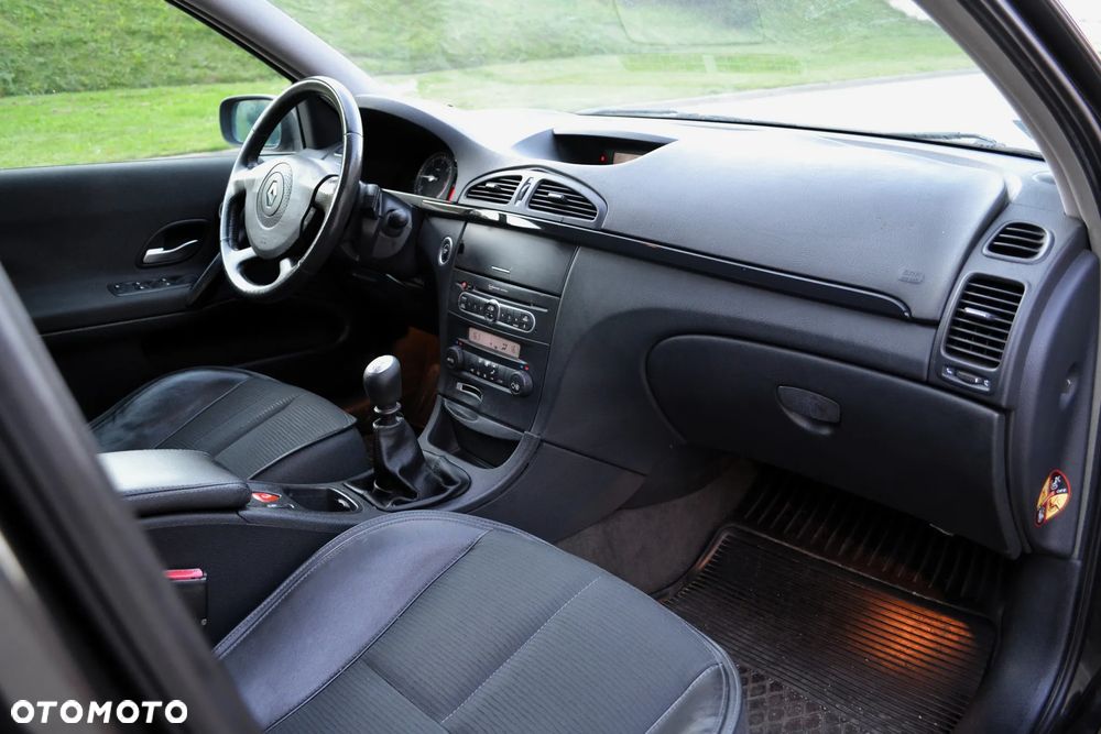 Renault Laguna 2.2 dCi FAP Privilege Plus - 10