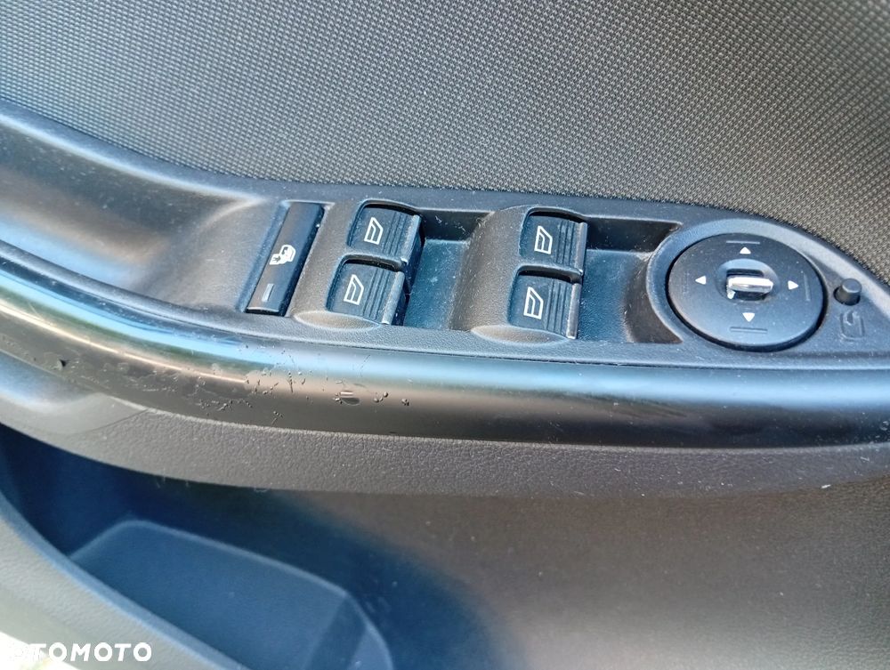 Ford Focus 1.6 EcoBoost Start-Stopp-System Titanium - 9