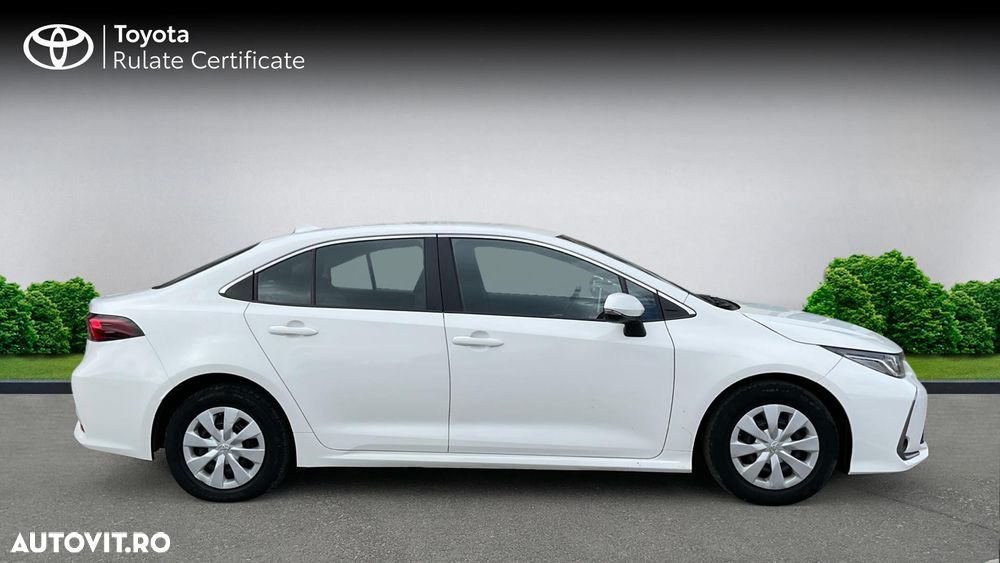 Toyota Corolla 1.8 HSD Business - 7