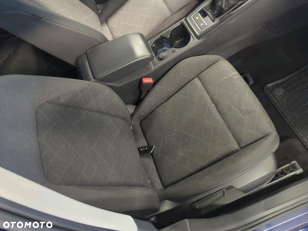 Volkswagen Golf 1.5 TSI EVO Life - 17