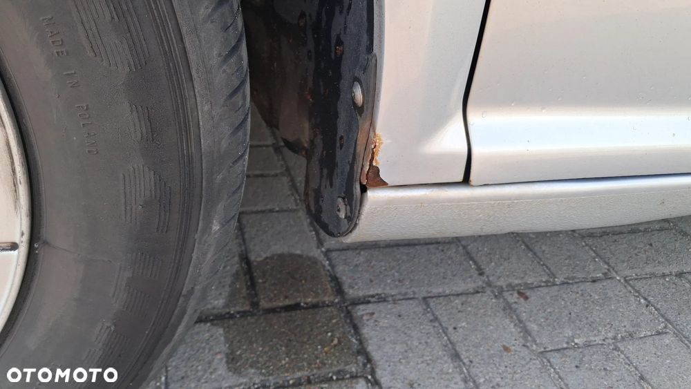 Volkswagen Golf 1.6 - 12