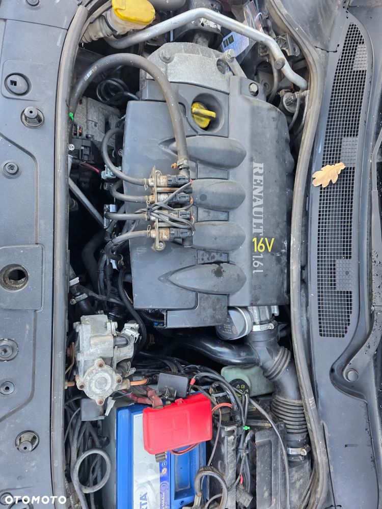 Renault Megane 1.6 16V Expression - 6