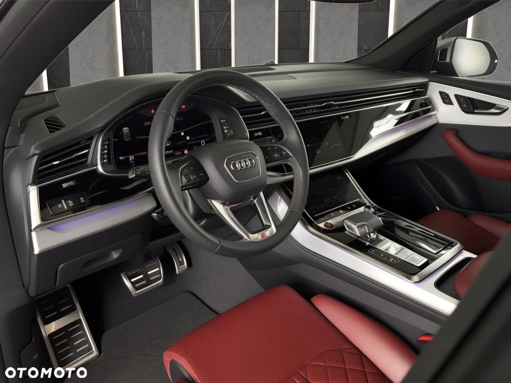 Audi SQ8 - 11