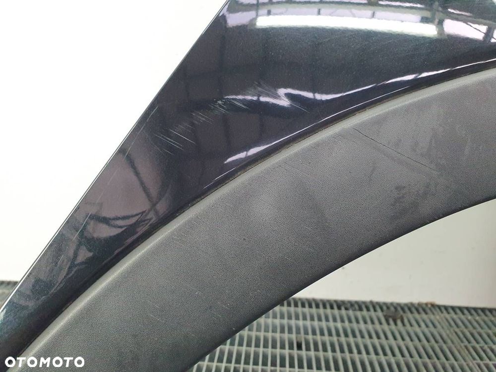 BŁOTNIK PRZÓD PRAWY LAK SSANGYONG KORANDO III 3 LAK CZARNY  LISTWA - 2