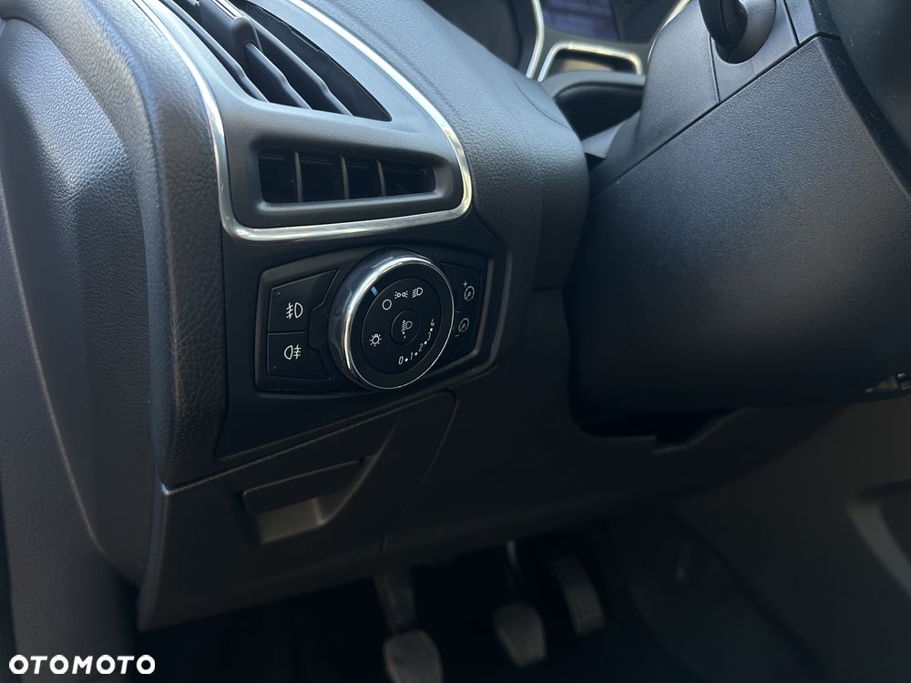 Ford Focus 1.6 EcoBoost Start-Stopp-System Champions Edition - 16