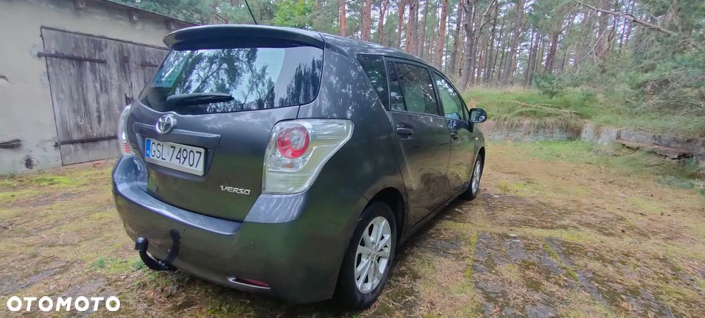 Toyota Verso 1.8 2010 7os - 9