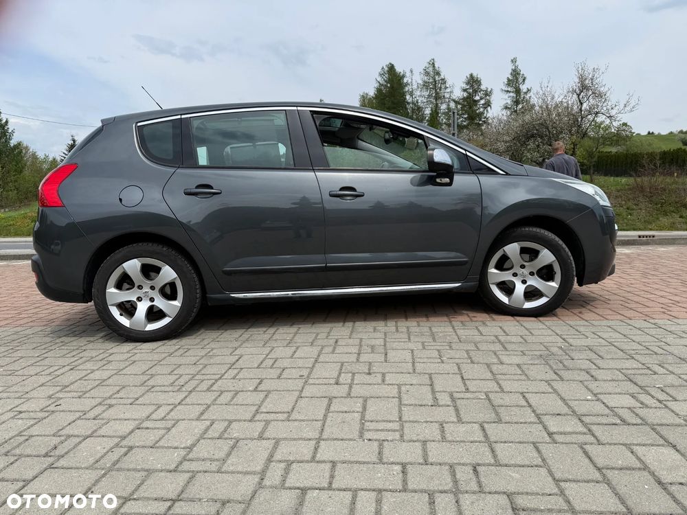 Peugeot 3008 HDi FAP 110 Platinum - 4