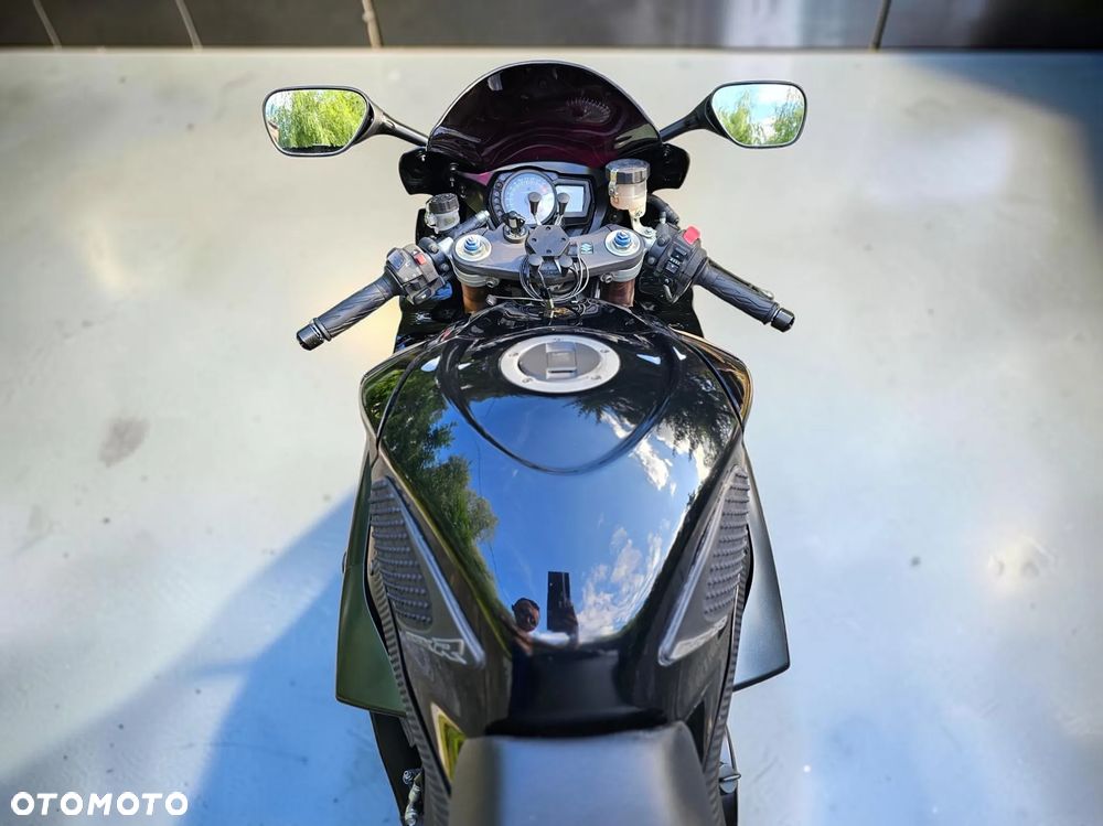 Suzuki GSX-R - 8