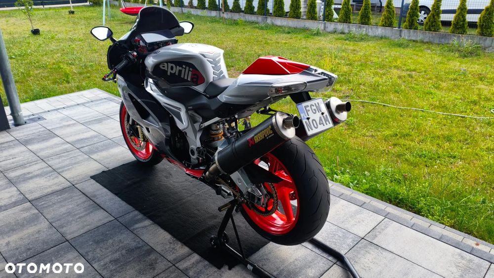 Aprilia RSV - 7