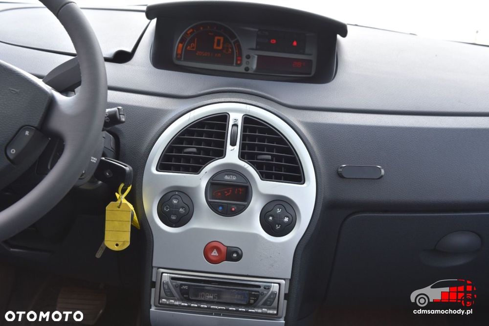 Renault Modus - 24