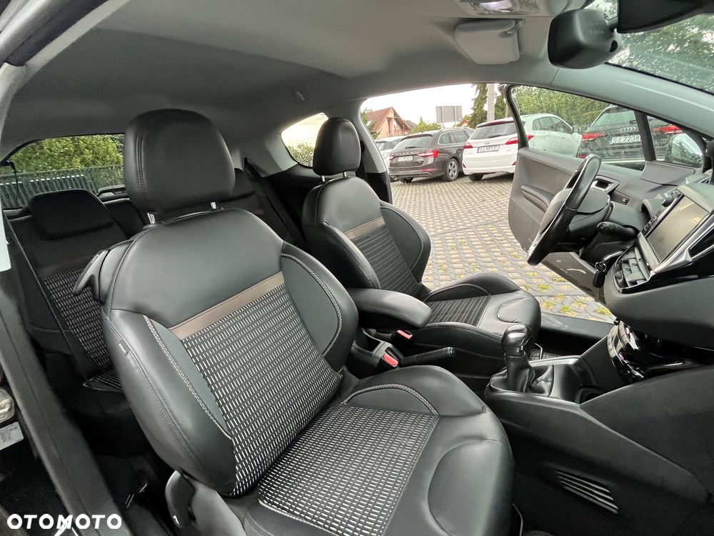 Peugeot 208 95 VTI Active - 21