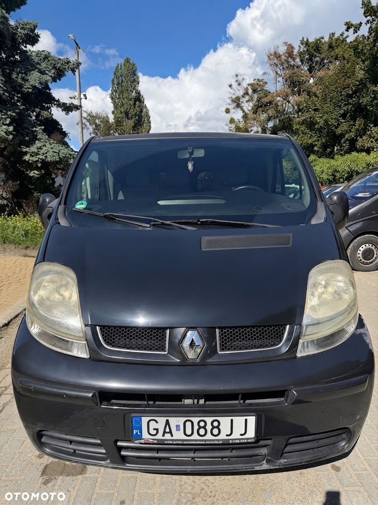 Renault Trafic Passenger - 2