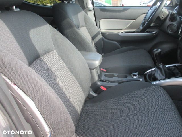 Mitsubishi l200 - 11