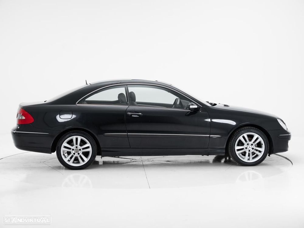 Mercedes-Benz CLK 220 - 3