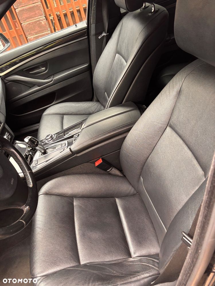 BMW Seria 5 520d - 12