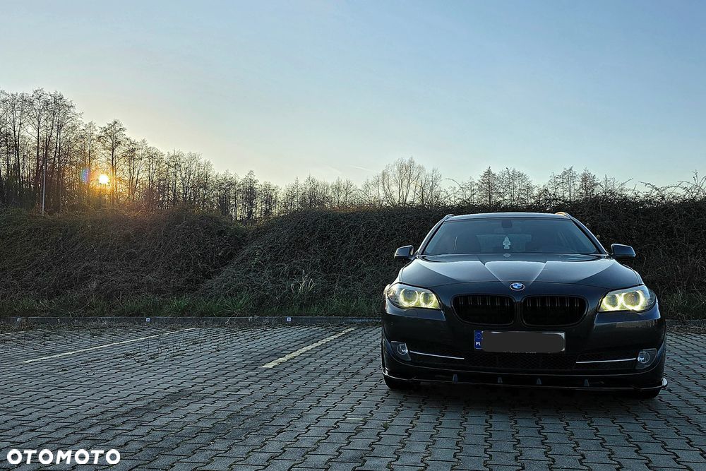 BMW Seria 5 520d Luxury Line - 2