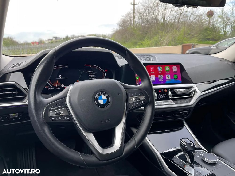 BMW Seria 3 330i AT Sport Line - 16