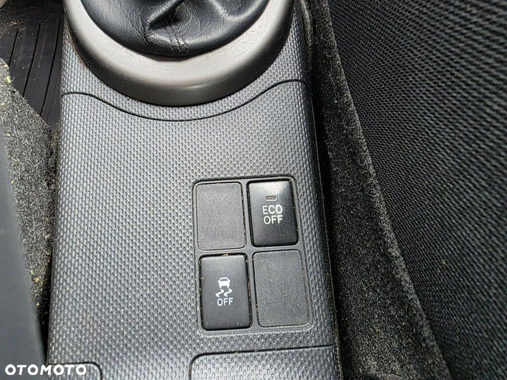 Toyota Urban Cruiser 1.33 Sol - 20