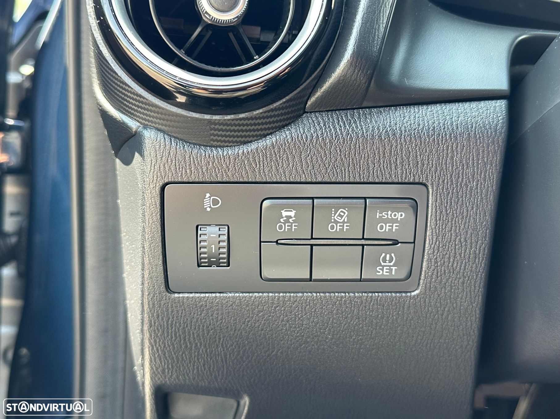 Mazda 2 1.5 Sky-G Evolve Navi - 8
