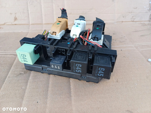 Passat B7 moduł komfortu BCM 3AA937087N