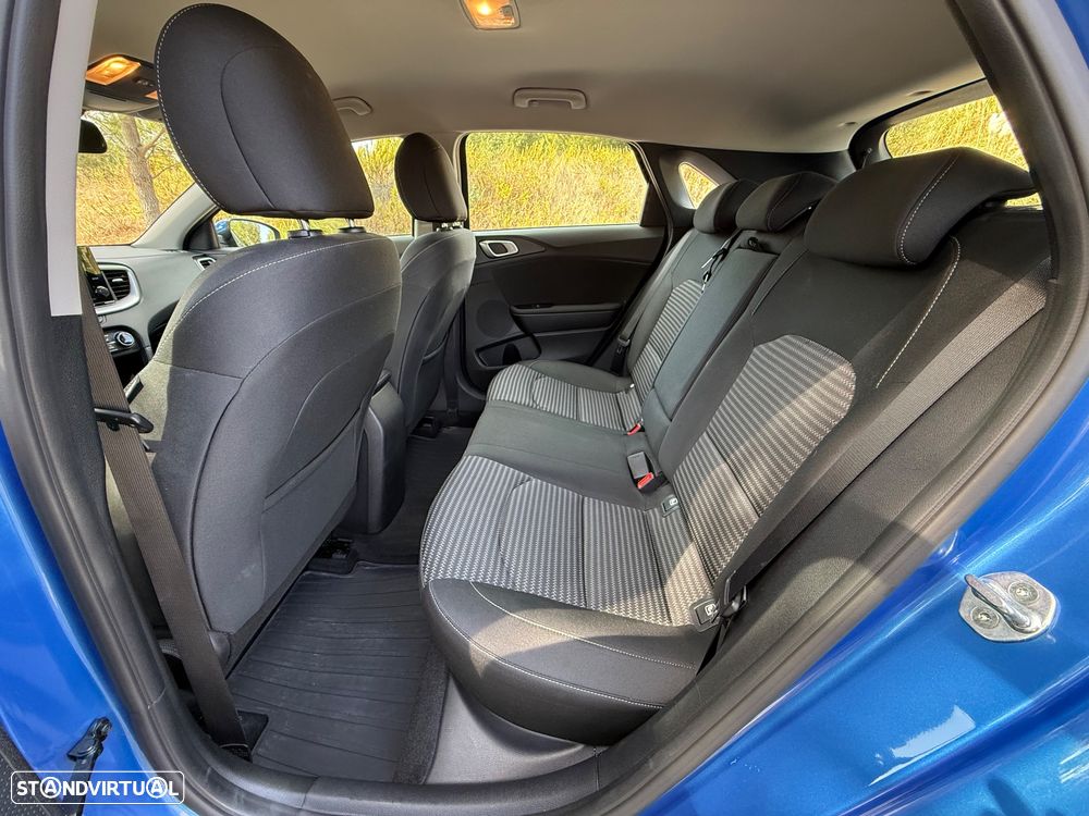 Kia Ceed 1.5 T-GDI OPF GT Line - 12