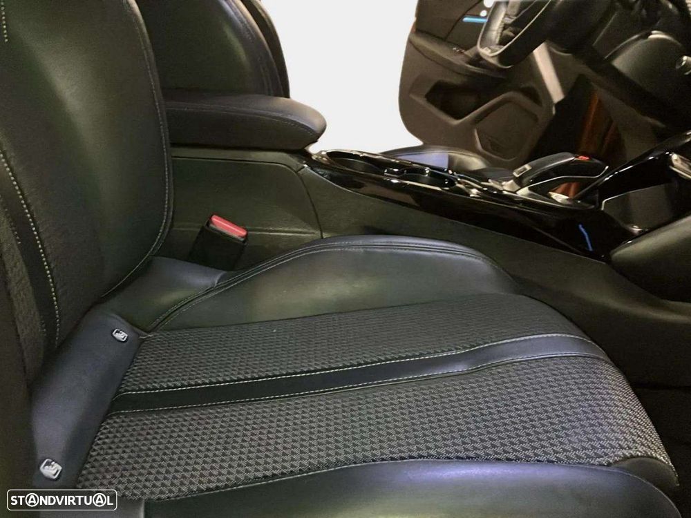 Peugeot 2008 1.5 BlueHDi GT Line EAT8 - 12
