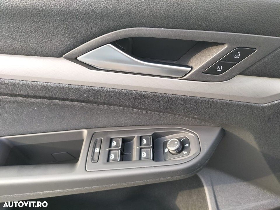 Volkswagen Golf - 14