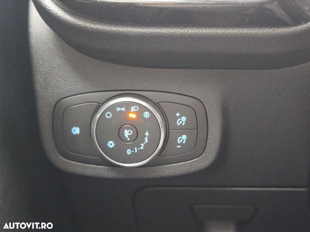 Ford Fiesta 1.1 Titanium - 26