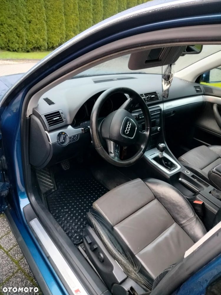 Audi A4 Avant 2.0 TDI - 27