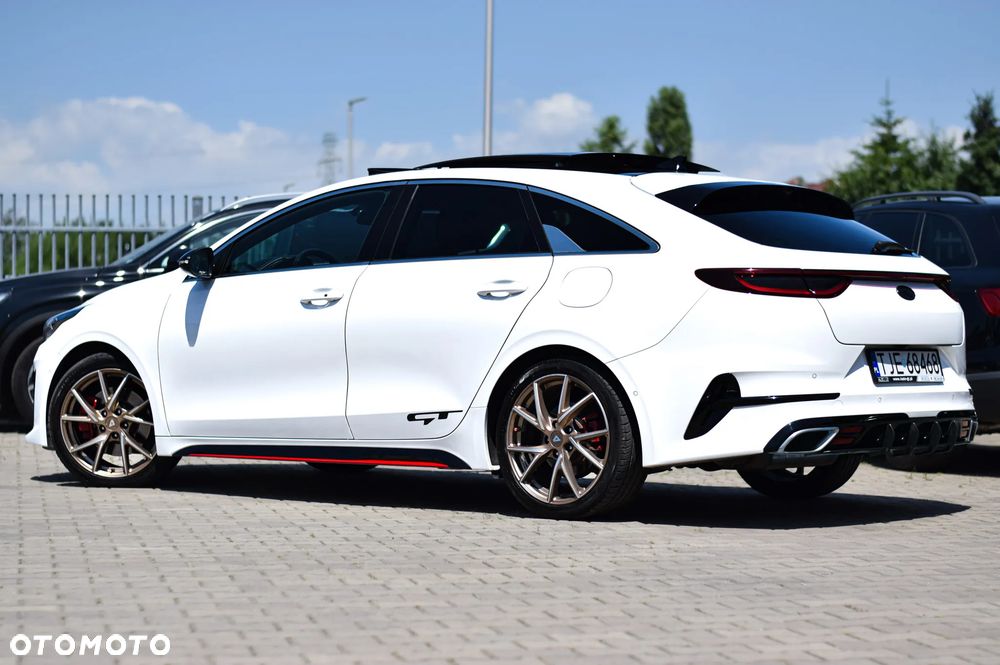 Kia ProCeed 1.6 T-GDI GT DCT - 32