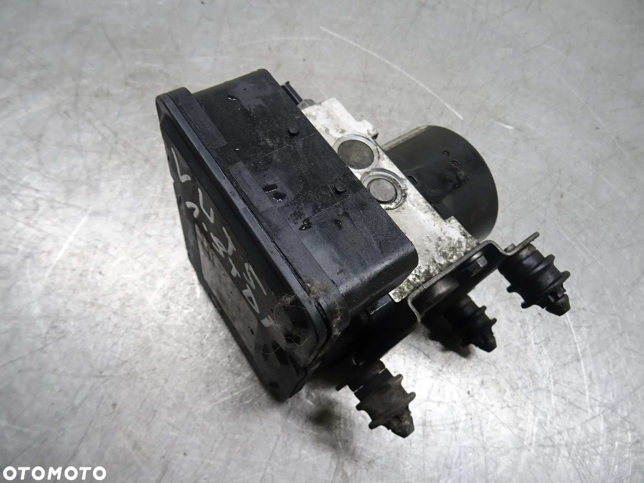 VW TRANSPORTER T5 1.9 TDI POMPA ABS 7H0907379R - 3