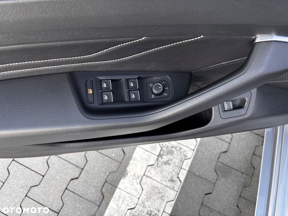 Volkswagen Arteon 2.0 TDI 4Motion R-Line DSG - 14