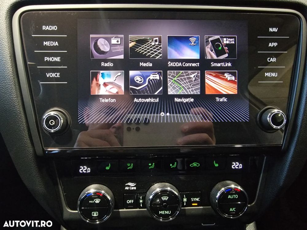 Skoda Octavia 1.6 TDI DSG Style - 22