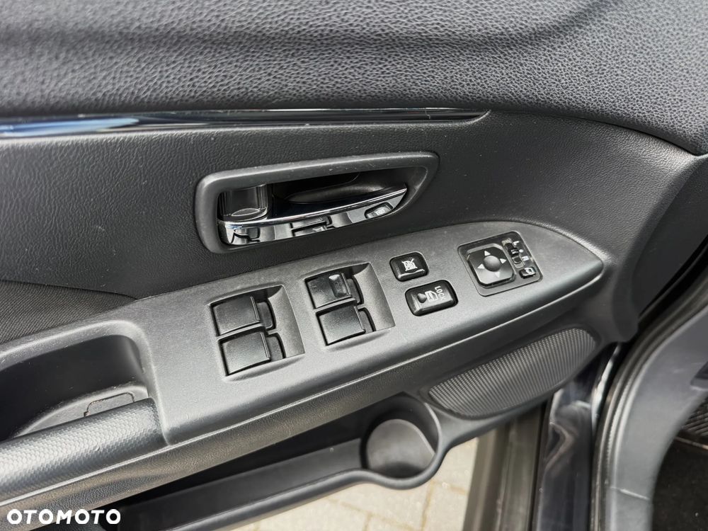 Mitsubishi ASX 1.6 2WD Instyle - 16