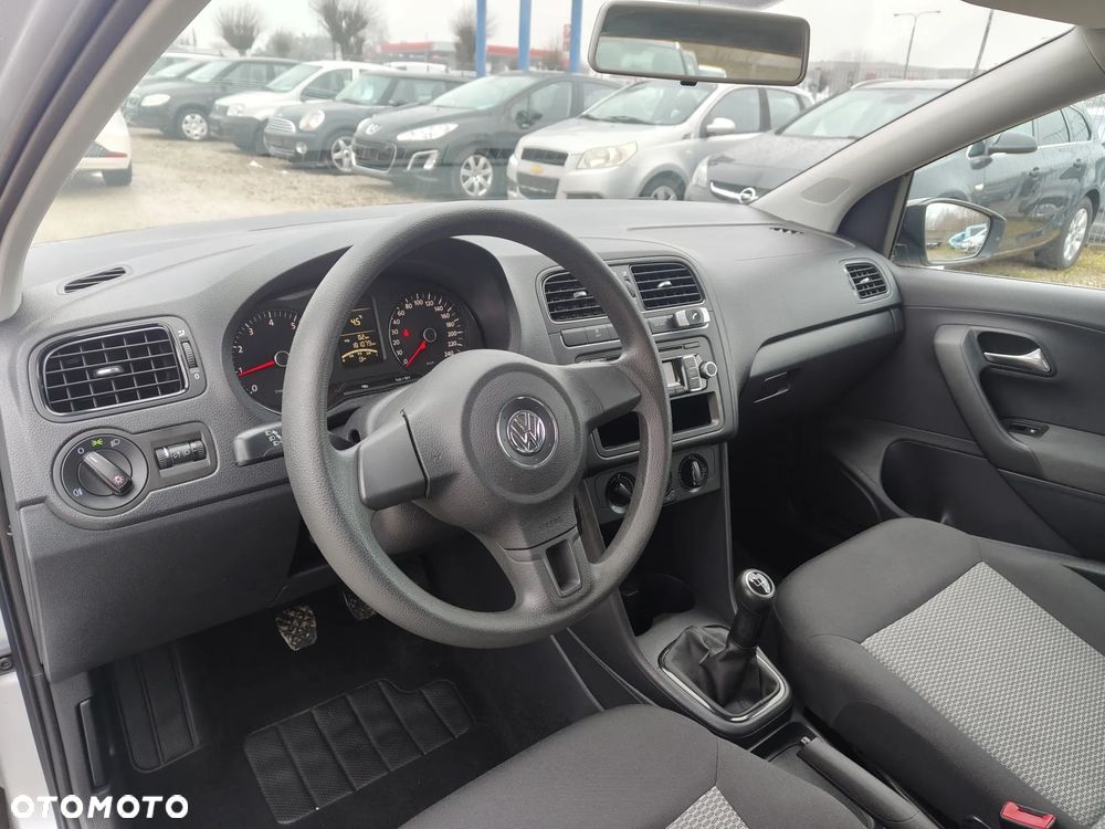 Volkswagen Polo - 17
