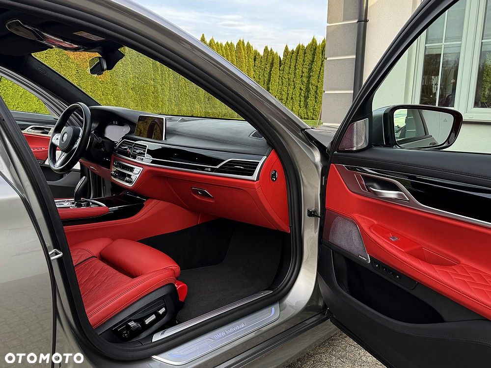 BMW Seria 7 750Ld xDrive sport - 37