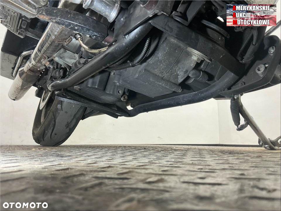 Harley-Davidson Touring Road King - 12