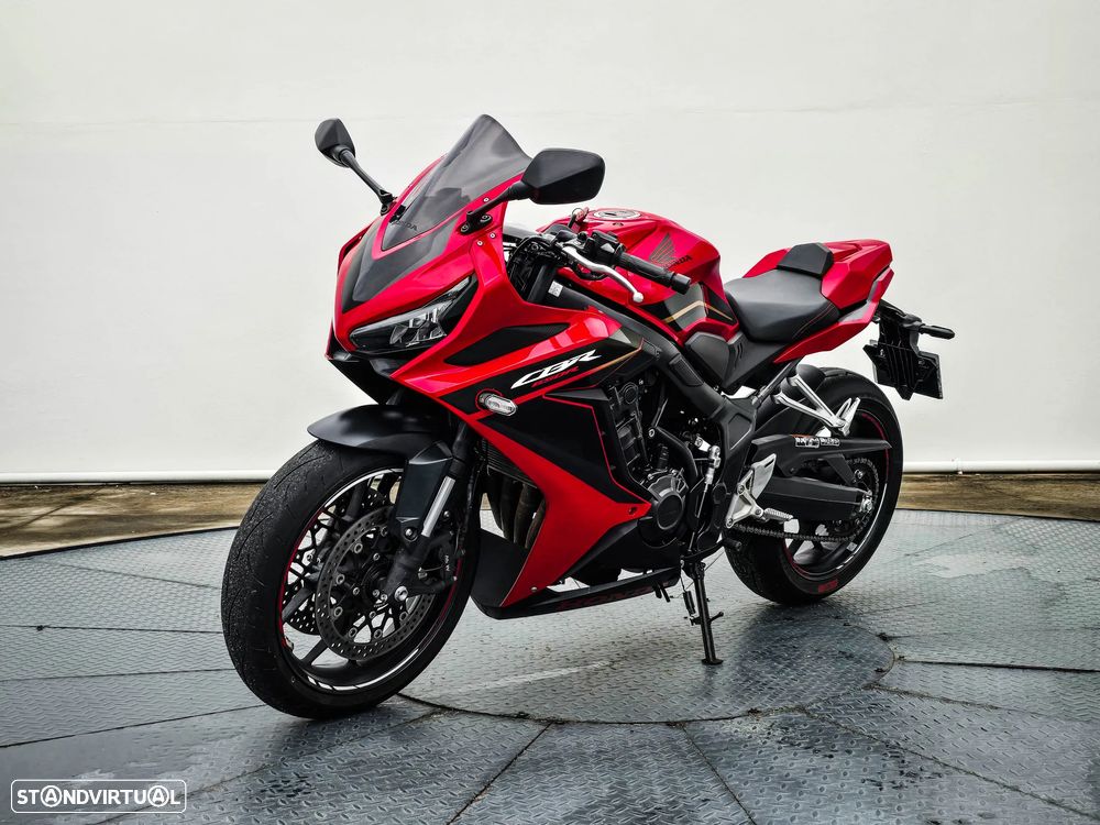 Honda CBR 650 R - 1